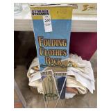 Folding clothes rack - New