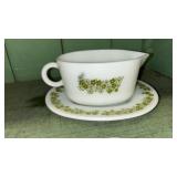 Pyrex Gravy Boat&Dish Corelle Spring Blossom