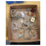 Assortment of jewelry