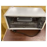 Black & Decker toaster oven