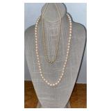 2 Pearl necklaces