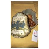 Antique French face powder box w/ carved peach