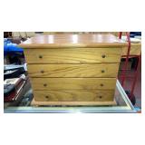 Oak jewelry chest w/ 4 lined drawers