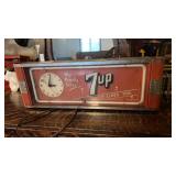 Vintage 1950's 7 Up Neon Clock