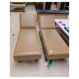 Padded lounge set of 2