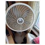 Lasko oscillating fan with timer and remote