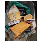 Mixed lot of household and decor