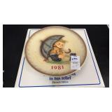 4 Vintage Goebel M.J. Hummel Annual Collectorï¿½s