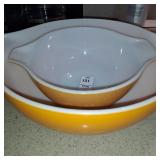 Vintage Pyrex Daisy (also known as Sunflower)