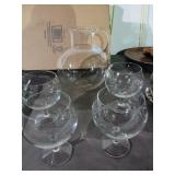 Clear glass pitcher and 4 cups