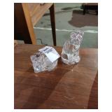 Lead crystal cat salt and pepper set