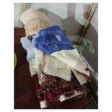 Linen and towel lot