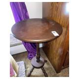 Wooden side table - 22 x 14 inches