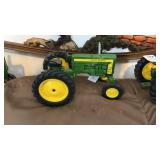 16 scale Ertl John Deere 430 die-cast tractor