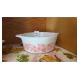 1950s VINTAGE PYREX PINK GOOSEBERRY #472