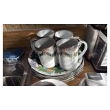 Royal Gallery Plates and Coffee Mugs