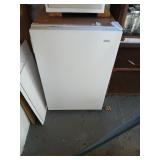 Kenmore fridge 32" high, 21" wide, 23-1/2 deep