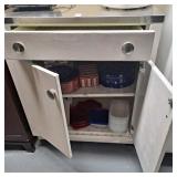 Metal cabinet with drawer 30x25x37 1/2. No