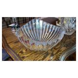 Mikasa crystal ribbed centerpiece bowl