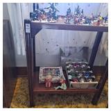 Side stand 25x12x30, contents not included