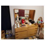 Chest of drawers & mirror no contents