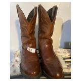 Ariat cowboy boots, 9.5EE