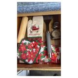 Kitchen Towel/Mitt/Potholder Set & Rolling