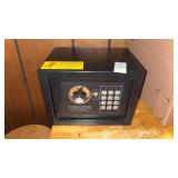 Small Union Safe