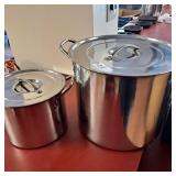 Two large stock pots