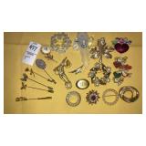 Vintage pin brooches, rhinestones, stick pins