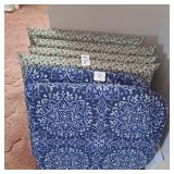 Six chairs pads