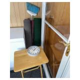 Wooden tv tray table, carpet remnants, clock &