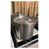 Cooking Pot W Ladle