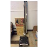 Kodak Carrousel, Projector Screen and Accessories