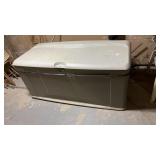 Rubbermaid Outdoor Large Storage Bin with Tarp