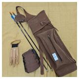 Bear Archery Logo Deluxe Back Quiver. Bear