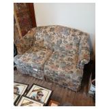 Hickory Hill loveseat