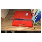 Close-n-play Phonograph with Records 45s