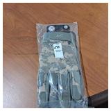 Camo light weight all purpose duty gloves,  size