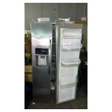 Frigidaire Refrigerator, Missing Door Parts