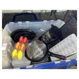 Bin lot - variety kitchen items