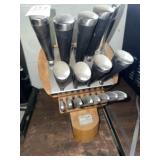 Chicago Cutlery kitchen knife block set