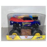 Hot Wheels Monster Jam Superman 1:24 scale