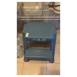 Rubbermaid Step Stook