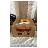 Uno Casa Camp Dutch Oven W Cook Book NIB