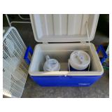 Igloo cooler & jugs