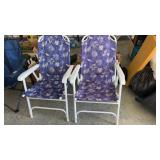 2 Fabric Seats Folding Chairs