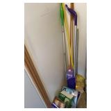 Swiffer Mops & supplies