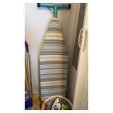 Sunbeam Iron, board, baskets & detergent/dryer