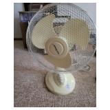 Desk fan